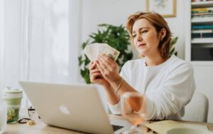 melhores sites para ganhar dinheiro na internet